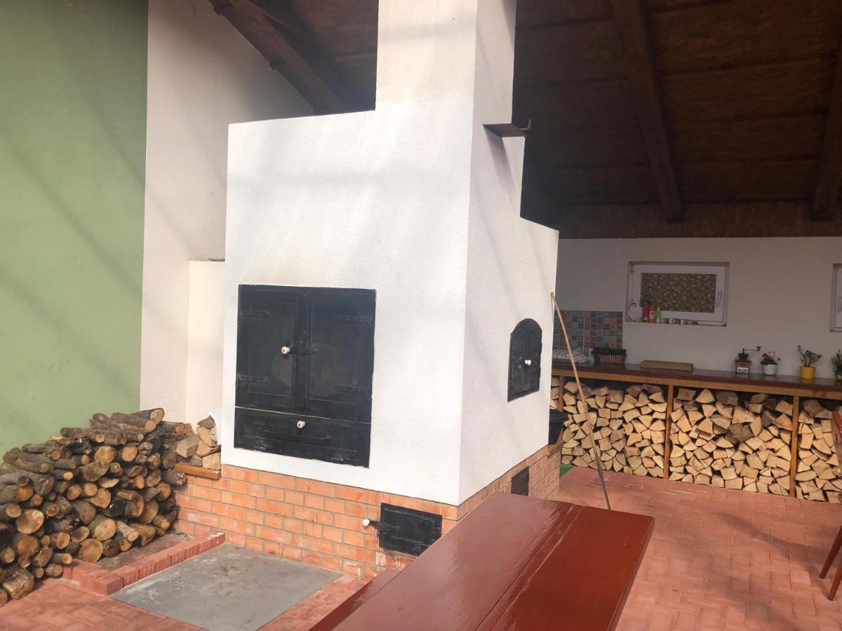 Bakonyi Mamutfenyo Vendeghaz Daire Tés Dış mekan fotoğraf